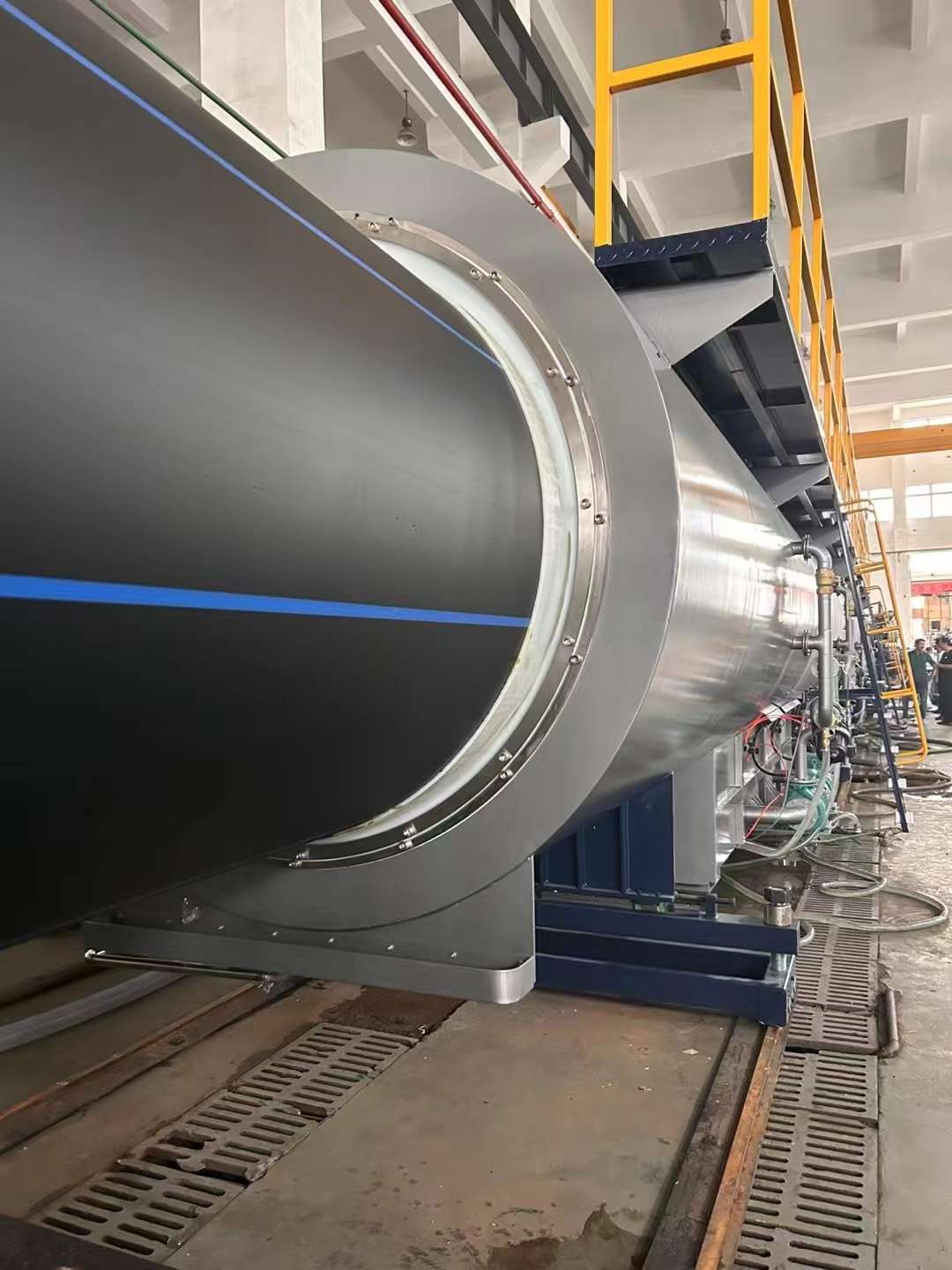 En ny PE1600(SDR13.6) extruderingslinje har slutförts framgångsrikt och väntar på leverans!