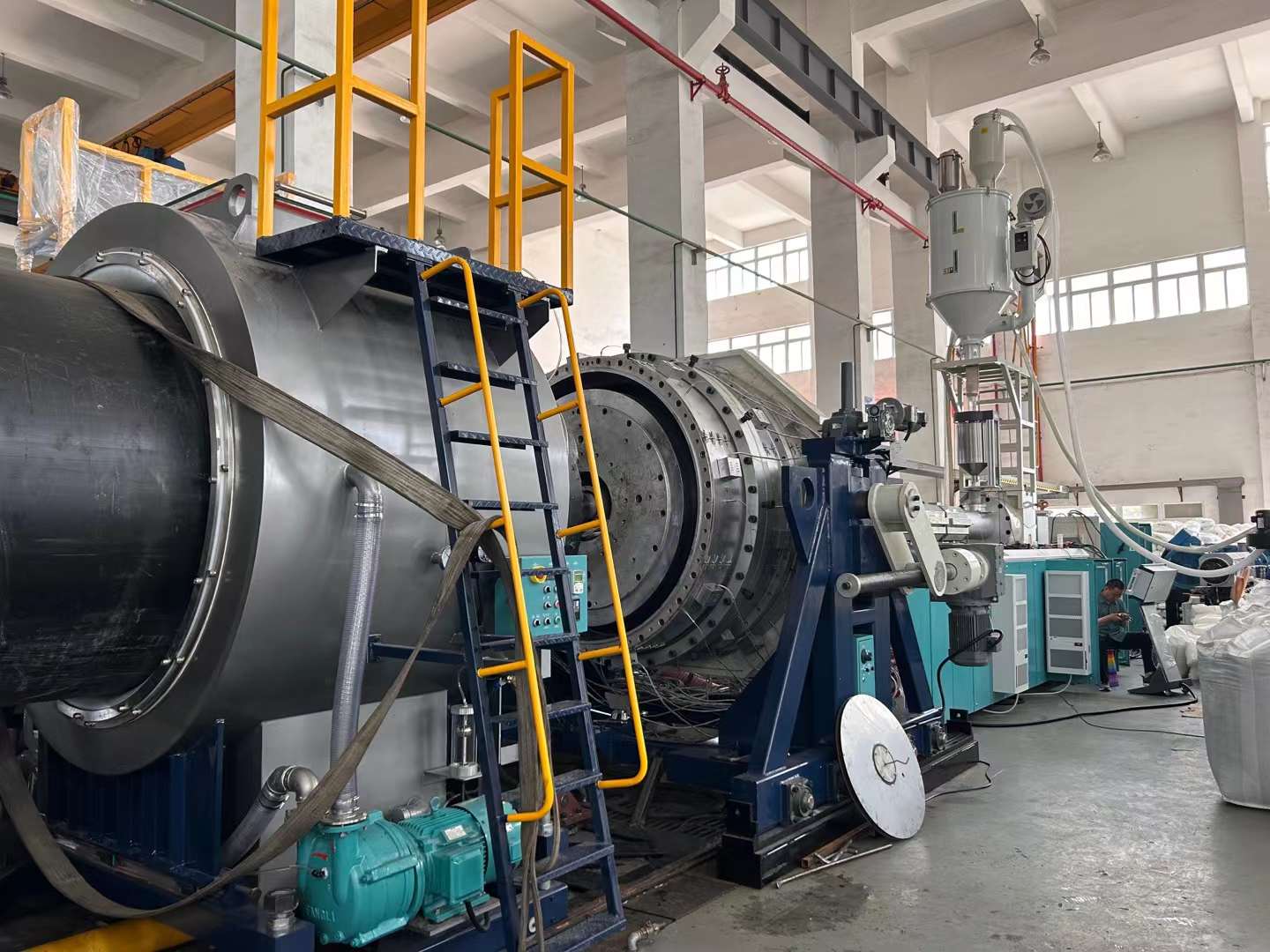 Rör med hög tjocklek och stor diameter: hur man undviker häng i rörsträngsprutning